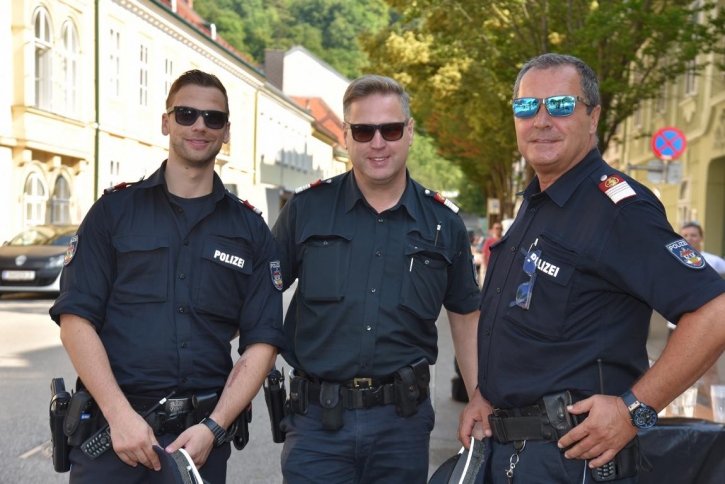 2018StadtPolizeibeamteBeimBadenerStadtlaufFotopsbsab
