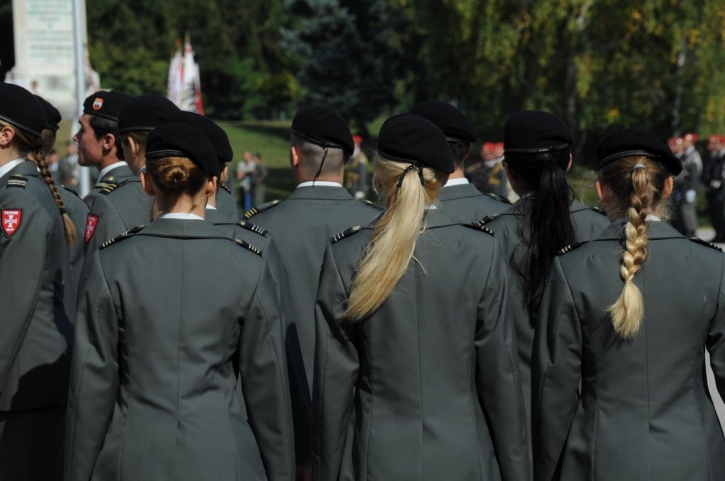 MilitaerrealgymnasiastenBeimFestakt2016FotoPrinzSCHNAPPENat