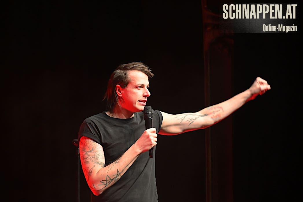 KabarettistMarcoPogoFotocPrinzSCHNAPPENat