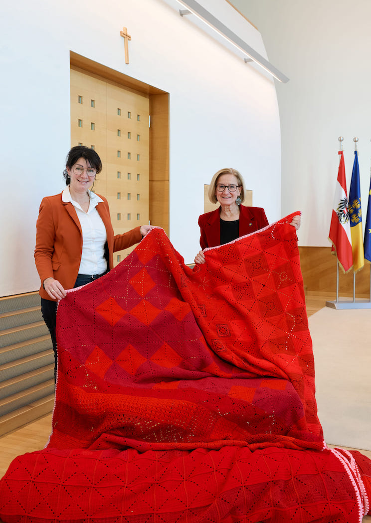 20MeterHaekelteppichFotocNLKPfeiffer1